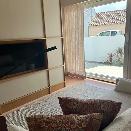 Vakantiehuis Casa Morella - A 5min A Pe Do Mar! *