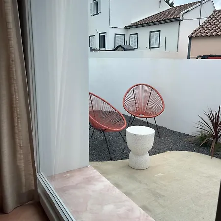 Vakantiehuis Casa Morella - A 5min A Pe Do Mar! Faial da Terra